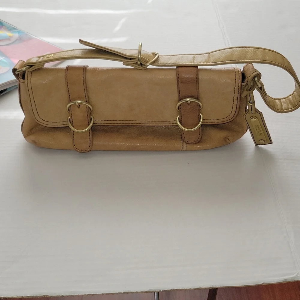 Kenneth Cole Reaction Leather Bag